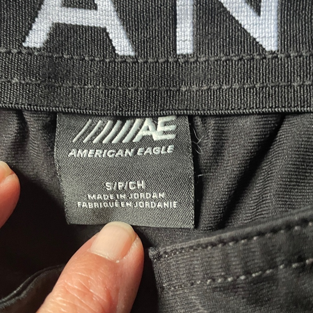 American Eagle Outfitters Black Joggers - Picture 4 of 4